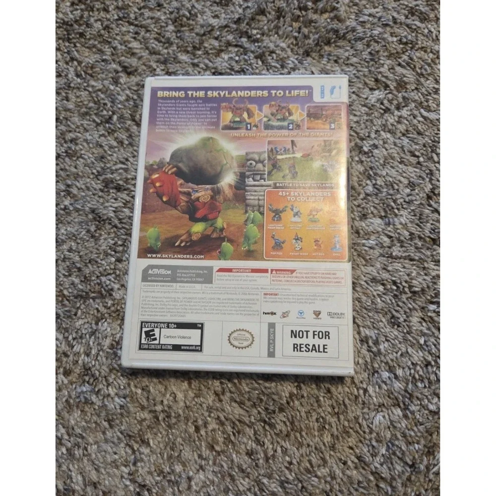 Skylanders Giants Nintendo Wii Video Game Activision with Manual CIB Bundle